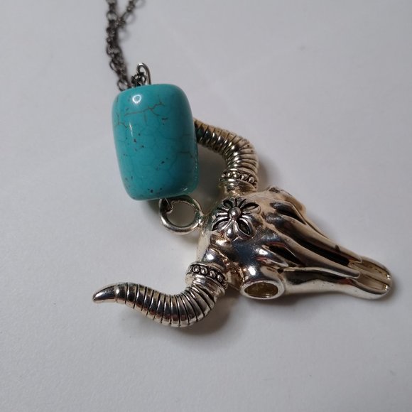 Bull Skull Pendant Necklace - Picture 3 of 16